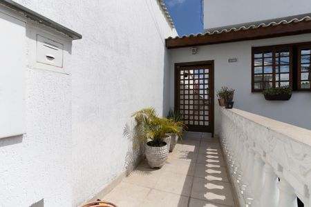 Casa à venda com 190m², 4 quartos e 6 vagasEntrada 