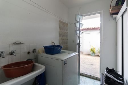 Casa à venda com 190m², 4 quartos e 6 vagasÁrea de Serviço da Casa 2