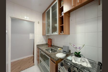 Apartamento à venda com 64m², 2 quartos e 1 vagaCozinha