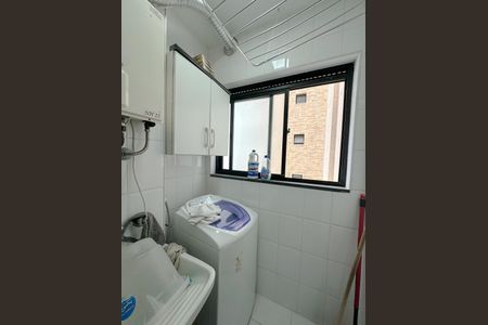 Apartamento à venda com 64m², 2 quartos e 1 vagaÁrea de Serviço