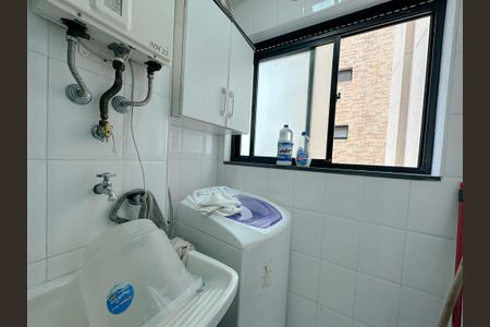 Apartamento à venda com 64m², 2 quartos e 1 vagaÁrea de Serviço