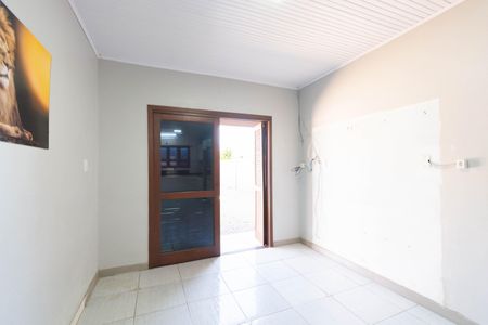 Casa à venda com 2 quartos, 150m² em Rio Branco, Canoas