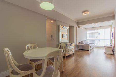 Apartamento à venda com 67m², 2 quartos e 2 vagas Apartamento à venda com 67m², 2 quartos e 2 vagasSala