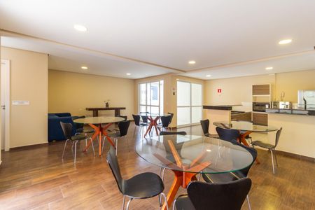 Apartamento à venda com 67m², 2 quartos e 2 vagas Apartamento à venda com 67m², 2 quartos e 2 vagasÁrea comum - Salão de festas