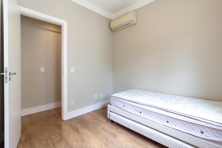 Apartamento à venda com 67m², 2 quartos e 2 vagas Apartamento à venda com 67m², 2 quartos e 2 vagasQuarto