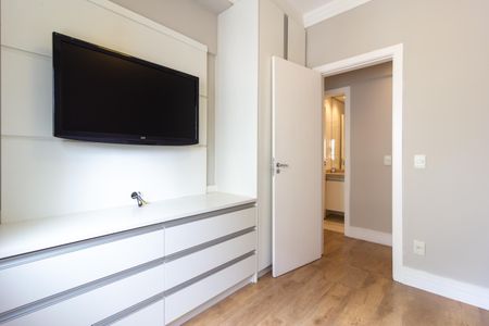 Apartamento à venda com 67m², 2 quartos e 2 vagas Apartamento à venda com 67m², 2 quartos e 2 vagasQuarto