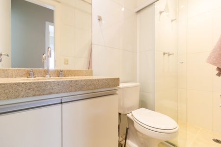 Apartamento à venda com 67m², 2 quartos e 2 vagas Apartamento à venda com 67m², 2 quartos e 2 vagasBanheiro