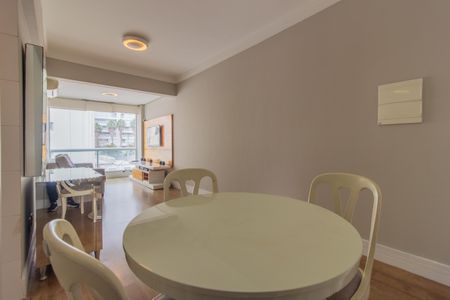Apartamento à venda com 67m², 2 quartos e 2 vagas Apartamento à venda com 67m², 2 quartos e 2 vagasSala