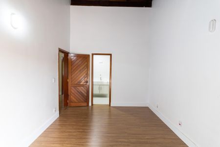 Casa à venda com 200m², 4 quartos e 3 vagasSuíte