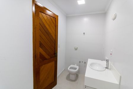 Casa à venda com 200m², 4 quartos e 3 vagasBanheiro da Suíte