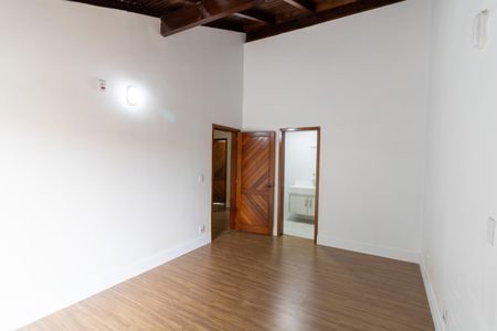 Casa à venda com 200m², 4 quartos e 3 vagasSuíte