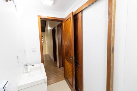 Casa à venda com 200m², 4 quartos e 3 vagasBanheiro