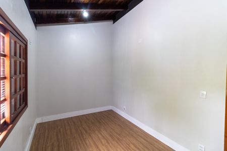 Casa à venda com 200m², 4 quartos e 3 vagasQuarto 2