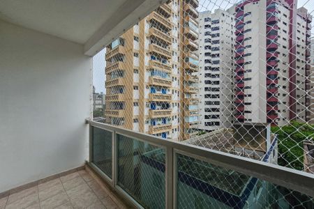varanda  de apartamento para alugar com 3 quartos, 91m² em Vila Alzira, Guarujá