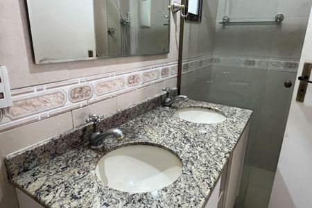 Apartamento para alugar com 127m², 4 quartos e 2 vagasBanheiro da Suíte 3