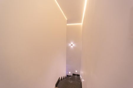 Casa de condomínio à venda com 122m², 2 quartos e 2 vagas Casa de condomínio à venda com 122m², 2 quartos e 2 vagasCorredor