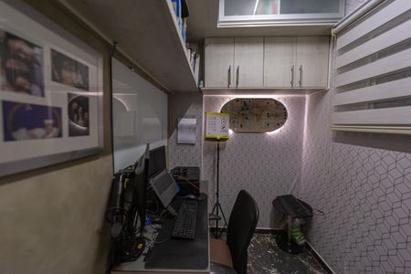 Casa de condomínio à venda com 122m², 2 quartos e 2 vagas Casa de condomínio à venda com 122m², 2 quartos e 2 vagasEscritório