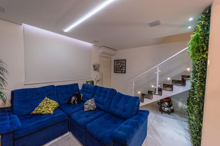 Casa de condomínio à venda com 122m², 2 quartos e 2 vagas Casa de condomínio à venda com 122m², 2 quartos e 2 vagasSala