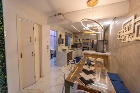 Casa de condomínio à venda com 122m², 2 quartos e 2 vagas Casa de condomínio à venda com 122m², 2 quartos e 2 vagasSala/Cozinha