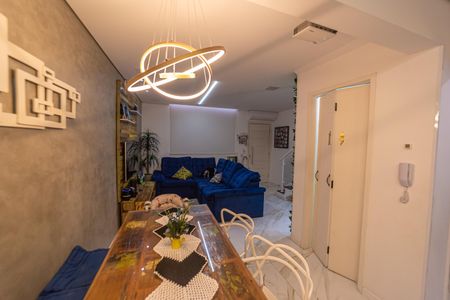 Casa de condomínio à venda com 122m², 2 quartos e 2 vagas Casa de condomínio à venda com 122m², 2 quartos e 2 vagasSala/Cozinha