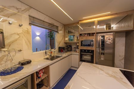 Casa de condomínio à venda com 122m², 2 quartos e 2 vagas Casa de condomínio à venda com 122m², 2 quartos e 2 vagasSala/Cozinha