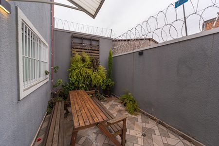 Casa de condomínio à venda com 122m², 2 quartos e 2 vagas Casa de condomínio à venda com 122m², 2 quartos e 2 vagasEntrada