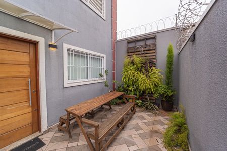 Casa de condomínio à venda com 122m², 2 quartos e 2 vagas Casa de condomínio à venda com 122m², 2 quartos e 2 vagasEntrada