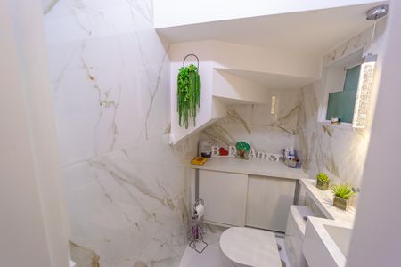 Casa de condomínio à venda com 122m², 2 quartos e 2 vagas Casa de condomínio à venda com 122m², 2 quartos e 2 vagasLavabo