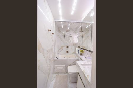 Casa de condomínio à venda com 122m², 2 quartos e 2 vagas Casa de condomínio à venda com 122m², 2 quartos e 2 vagasBanheiro do Quarto 1