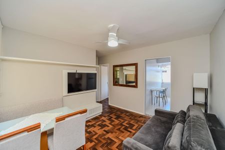 Sala de apartamento para alugar com 1 quarto, 40m² em Vila Ipiranga, Porto Alegre