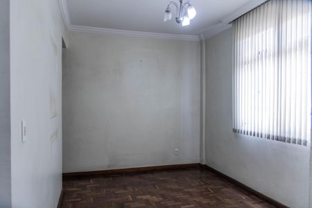 Sala de apartamento à venda com 2 quartos, 60m² em Nova Suíça, Belo Horizonte