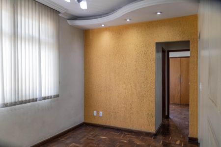 Sala de apartamento à venda com 2 quartos, 60m² em Nova Suíça, Belo Horizonte