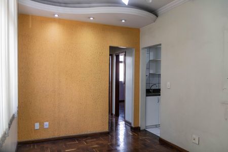 Sala de apartamento à venda com 2 quartos, 60m² em Nova Suíça, Belo Horizonte