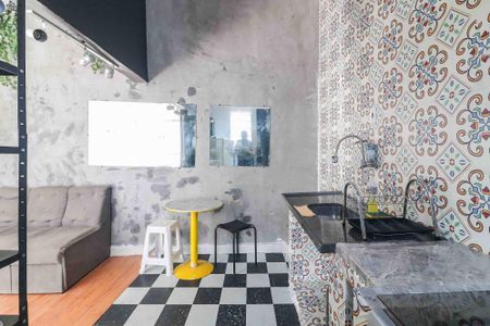 Cozinha  de casa para alugar com 1 quarto, 60m² em Jardim das Esmeraldas, São Paulo
