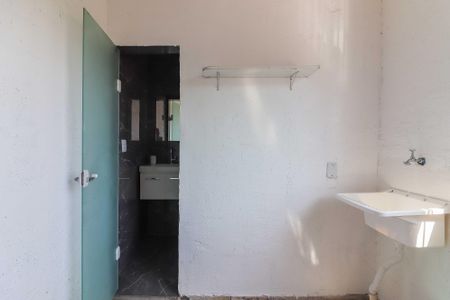 Casa para alugar com 60m², 1 quarto e sem vaga Casa para alugar com 60m², 1 quarto e sem vagaLavanderia