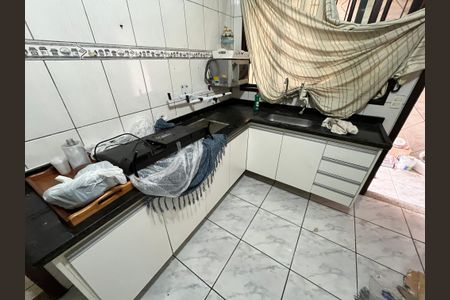 Cozinha  de casa para alugar com 2 quartos, 90m² em Jardim Brasilia, São Paulo