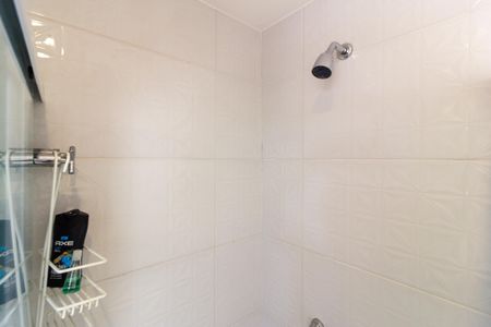 Apartamento para alugar com 63m², 2 quartos e 1 vaga Apartamento para alugar com 63m², 2 quartos e 1 vagaBanheiro da Suíte 1