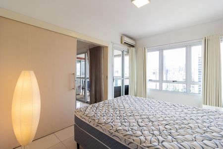 Suíte 1 de apartamento para alugar com 2 quartos, 63m² em Pinheiros, São Paulo