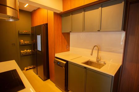 Apartamento à venda com 107m², 2 quartos e 2 vagasCOZINHA