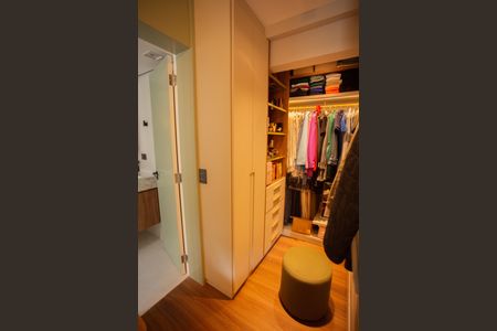 Apartamento à venda com 107m², 2 quartos e 2 vagasSUÍTE 1