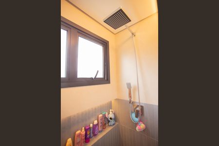 Apartamento à venda com 107m², 2 quartos e 2 vagasBANHEIRO DA SUÍTE 2