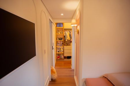 Apartamento à venda com 107m², 2 quartos e 2 vagasSUÍTE 2