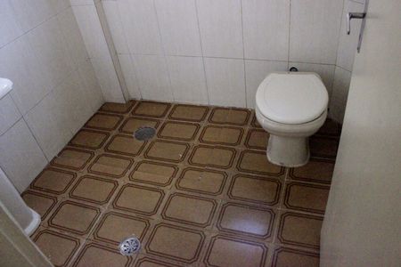 Casa à venda com 93m², 4 quartos e 1 vagaBanheiro (casa 1)