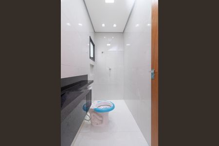 Casa à venda com 150m², 3 quartos e 3 vagasBanheiro da Suíte 2