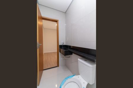 Casa à venda com 150m², 3 quartos e 3 vagasBanheiro da Suíte 2