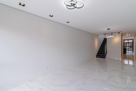 Casa à venda com 150m², 3 quartos e 3 vagasSala