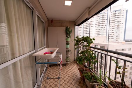 Varanda de apartamento à venda com 2 quartos, 62m² em Green Valley, Barueri