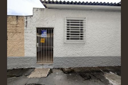 Casa para alugar com 50m², 1 quarto e sem vaga Casa para alugar com 50m², 1 quarto e sem vagaFachada