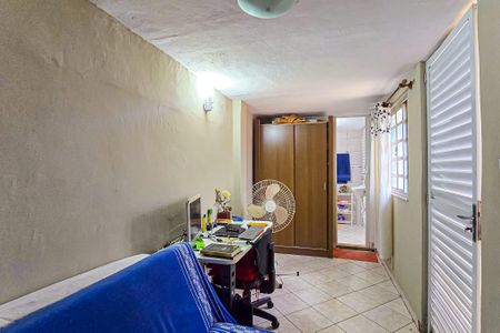 Casa de condomínio à venda com 102m², 4 quartos e 1 vaga Casa de condomínio à venda com 102m², 4 quartos e 1 vagaQuarto de Serviço