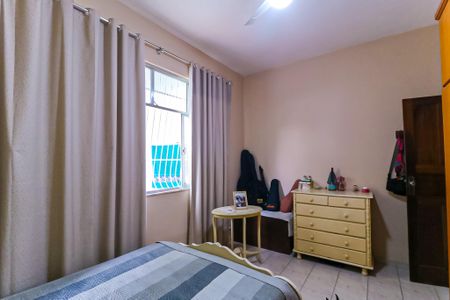 Casa de condomínio à venda com 102m², 4 quartos e 1 vaga Casa de condomínio à venda com 102m², 4 quartos e 1 vagaQuarto